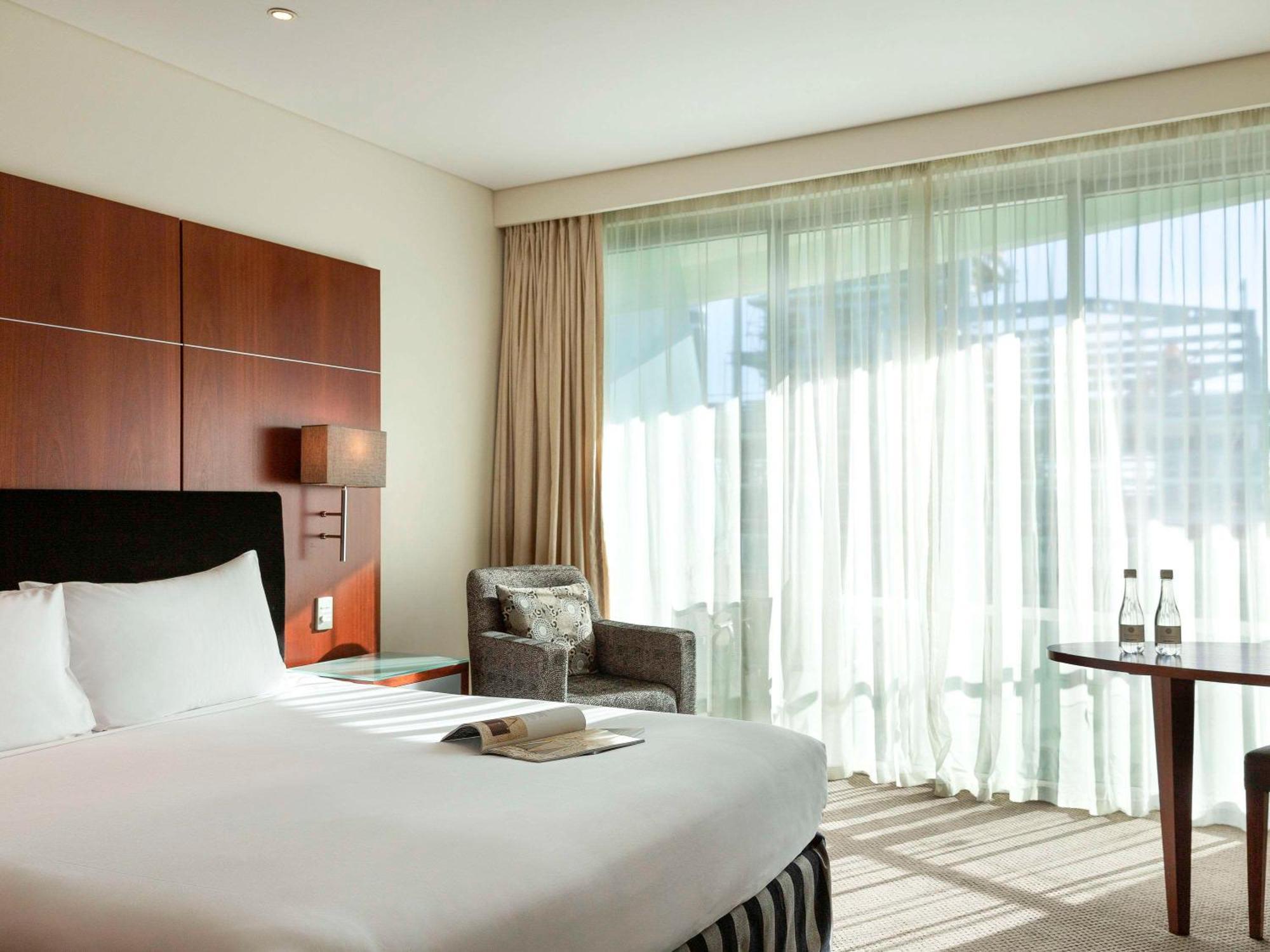 Pullman Auckland Hotel & Apartments Екстер'єр фото
